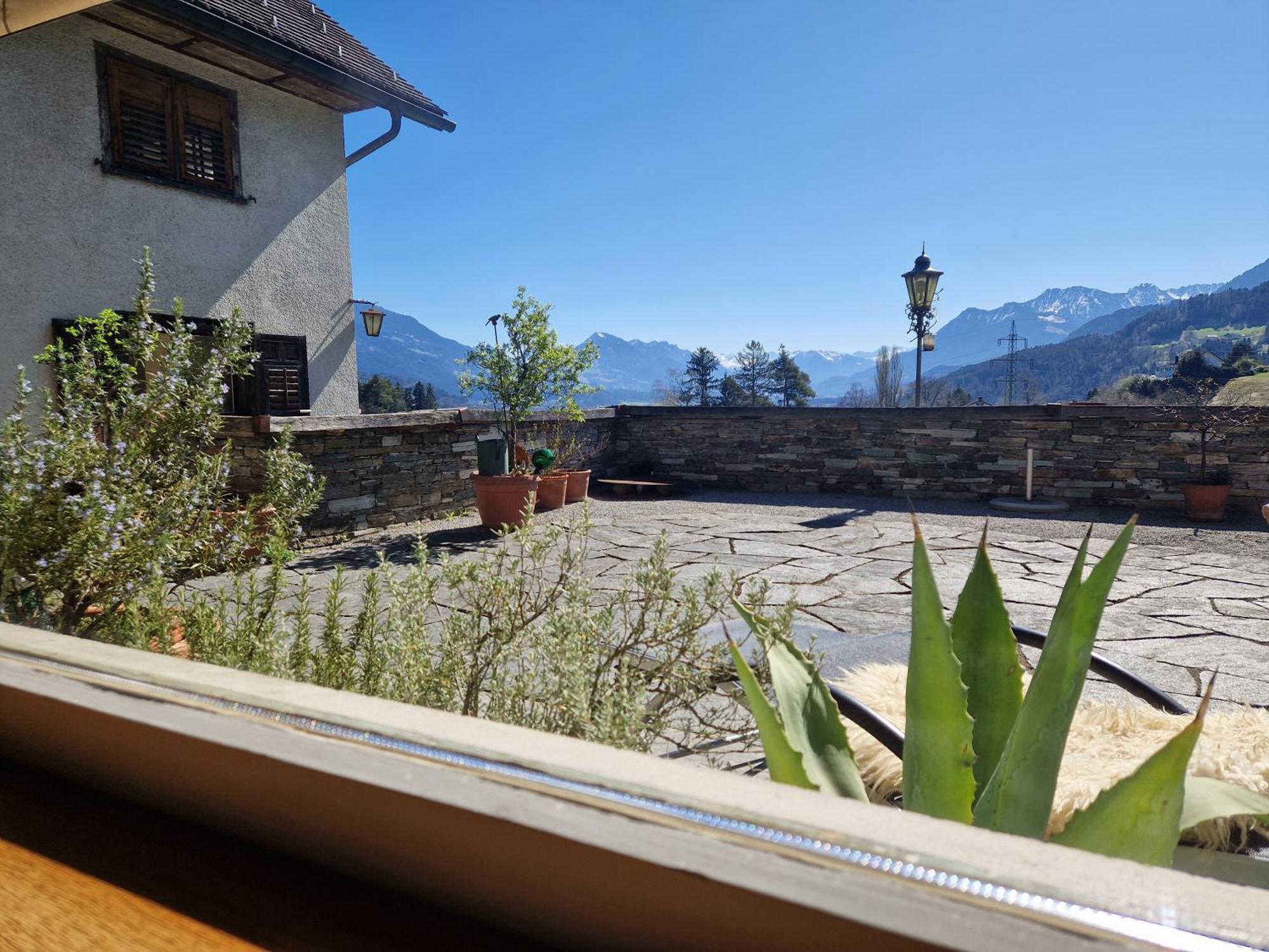 Landhaus Maria Gruen B&B Feldkirch Esterno foto